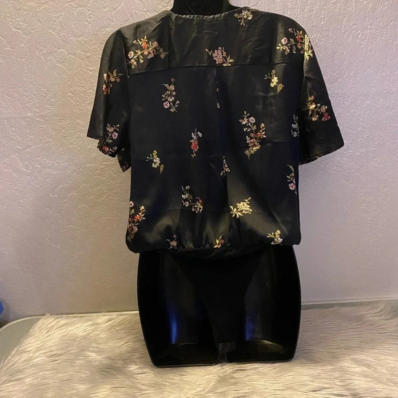 Haute Monde Black & Floral Satin One Piece Blouse - Picture 7 of 11